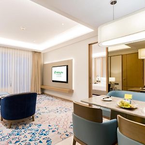 One-Bedroom Suite Smoking